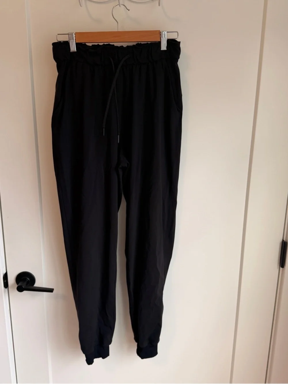 Lululemon Keep Moving High Rise Luxstreme Jogger